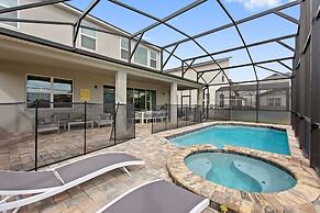 Camp Mickey - Resort Home, Spa, By Shine Villas 8 Bedroom Villa