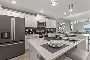 3171 Paradox Circle Unit 304 2 Bedroom Apts