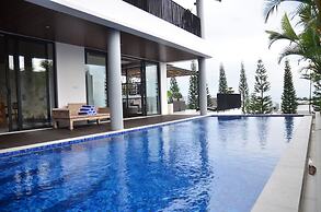 Sunshine City View Villa 6BR wth a private Heated Pool