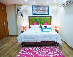 Lime Tree Hotel Near 32nd Milestone