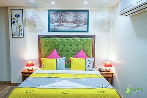 Lime Tree Hotel Near 32nd Milestone