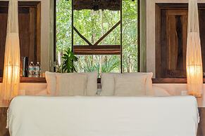 Naya Bacalar Hotel