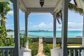 Folly & Guest House 6 Bedroom Home