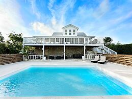 Bahama Mama 5 Bedroom Home