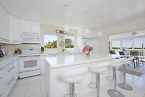 Bahama Mama 5 Bedroom Home