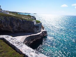 Neptune Cove 5 Bedroom Home