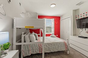 Treat Retreat @ Storey Lake By Shine Villas #418 7 Bedroom Villa