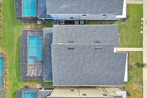 Treat Retreat @ Storey Lake By Shine Villas #418 7 Bedroom Villa