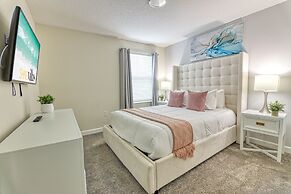 Treat Retreat @ Storey Lake By Shine Villas #418 7 Bedroom Villa