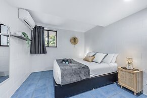 AIRLIE SUN & SAND  4