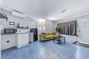 AIRLIE SUN & SAND  4