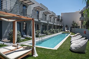 NEK Suites - Adults Only