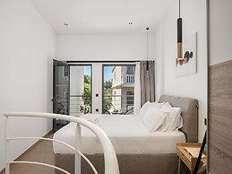 NEK Suites - Adults Only