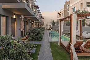 NEK Suites - Adults Only