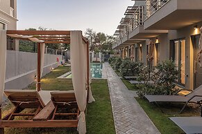 NEK Suites - Adults Only