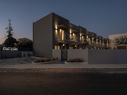 NEK Suites - Adults Only