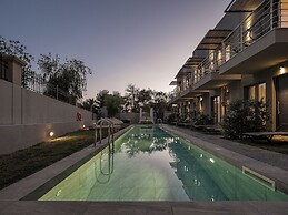 NEK Suites - Adults Only