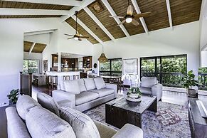 Hale Kaweonui 3 Bedroom Home by RedAwning