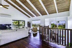 Hale Kaweonui 3 Bedroom Home by RedAwning