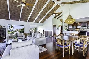 Hale Kaweonui 3 Bedroom Home by RedAwning