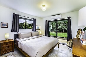 Hale Kaweonui 3 Bedroom Home by RedAwning