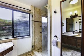 Hale Kaweonui 3 Bedroom Home by RedAwning