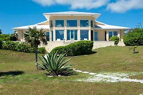 Endless Summer 5 Bedroom Home