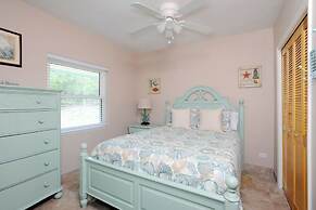 Pau Pau Beach Estate 5 Bedroom Home