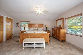 Pau Pau Beach Estate 5 Bedroom Home