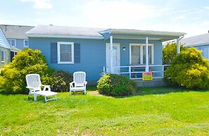 Bayshore Drive 211 3 Bedroom Home by RedAwning