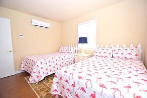 Bayshore Drive 211 3 Bedroom Home by RedAwning