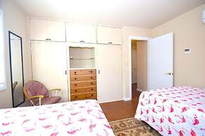 Bayshore Drive 211 3 Bedroom Home by RedAwning