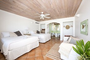 Cocodimama 14 Bedroom Hotel Room