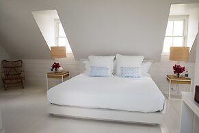 Conch Shell Harbour Island 5 Bedroom Home