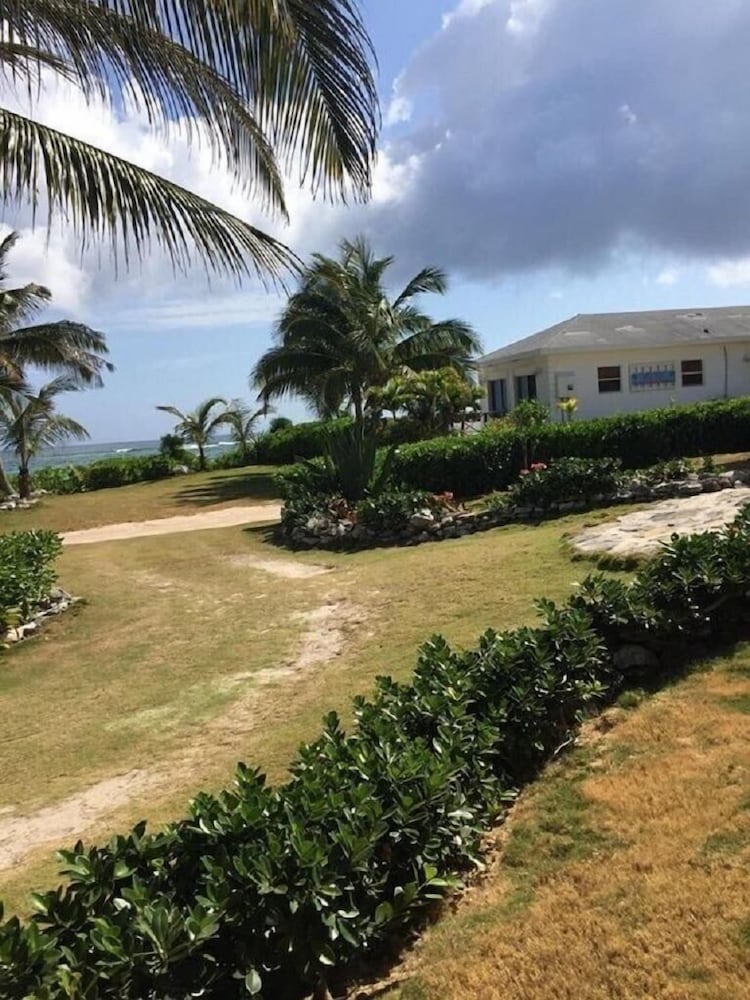 Med Point 1 Bedroom Home
