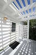 Med Point 1 Bedroom Home