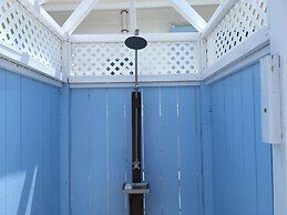 Palm Bluff 2 Bedroom Cottage