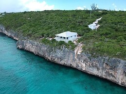 Palm Bluff 2 Bedroom Cottage