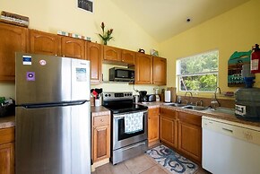 Key Lime Cottage 2 Bedroom Home
