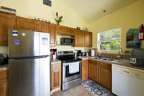Key Lime Cottage 2 Bedroom Home