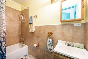 Key Lime Cottage 2 Bedroom Home