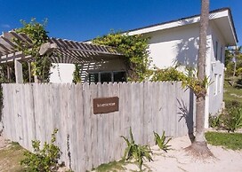 Boathouse La Bougainvillea 1 Bedroom Cottage