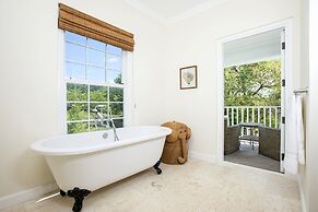 Buccaneer Hill Main House 5 Bedroom Home