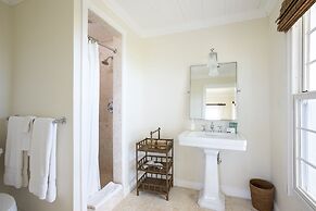 Buccaneer Hill Main House 5 Bedroom Home