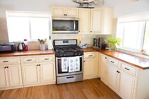 Blue Love Point 3br 3 Bedroom Home