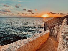 Blue Love Point 3br 3 Bedroom Home