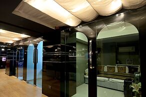 De Lux Bangkok Hotel