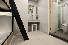 De Lux Bangkok Hotel