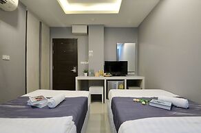 De Lux Bangkok Hotel