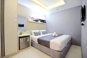 De Lux Bangkok Hotel